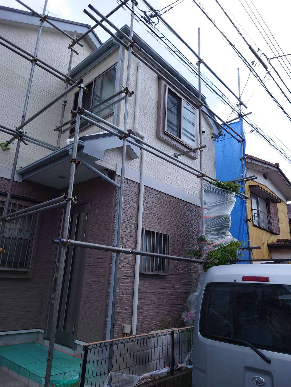 愛川町のゴルフ場外ポンプ室作業後に、相模原市の一般住宅塗装の進捗状況確認に行きました❕☺