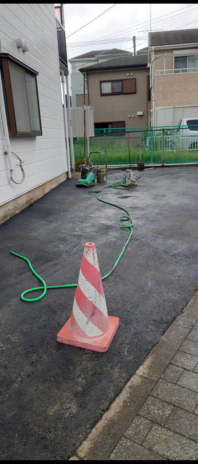 昨日は、神奈川県大和市西鶴間にて舗装工事を行いました❕☺