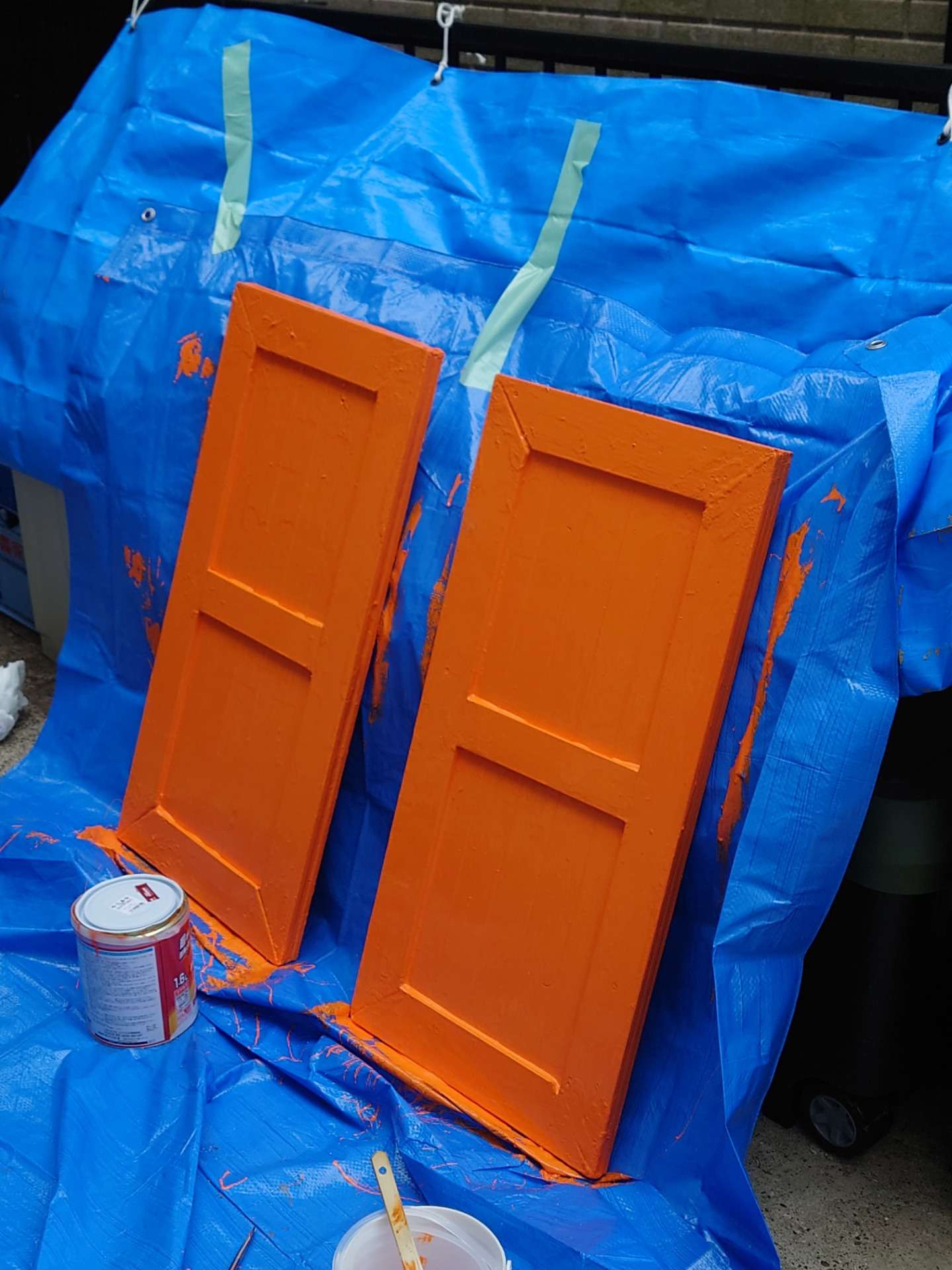 お稲荷様のお社扉交換